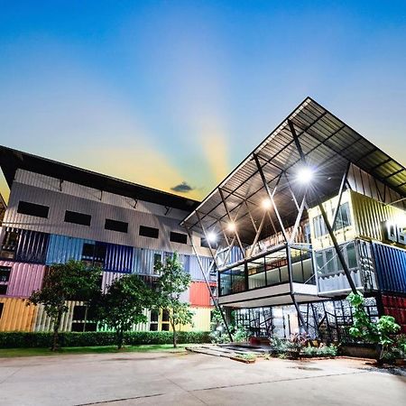 Qbix Hotel Khon Kaen Ngoại thất bức ảnh