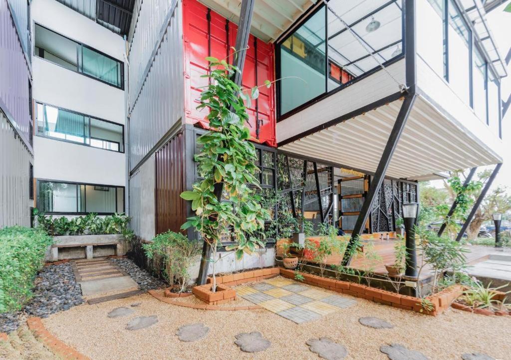 Qbix Hotel Khon Kaen Ngoại thất bức ảnh
