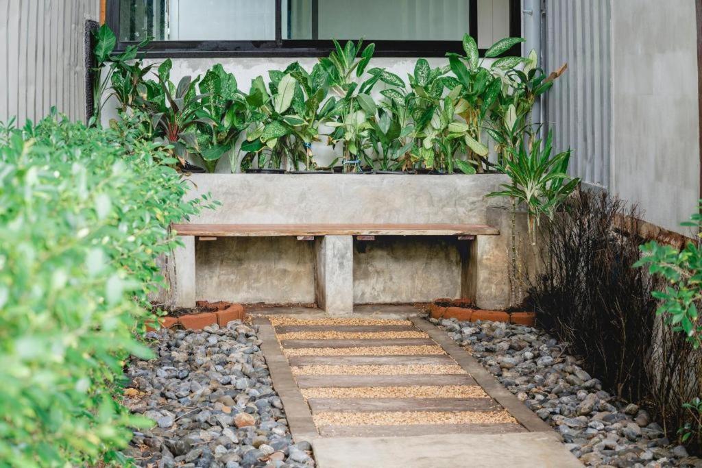 Qbix Hotel Khon Kaen Ngoại thất bức ảnh