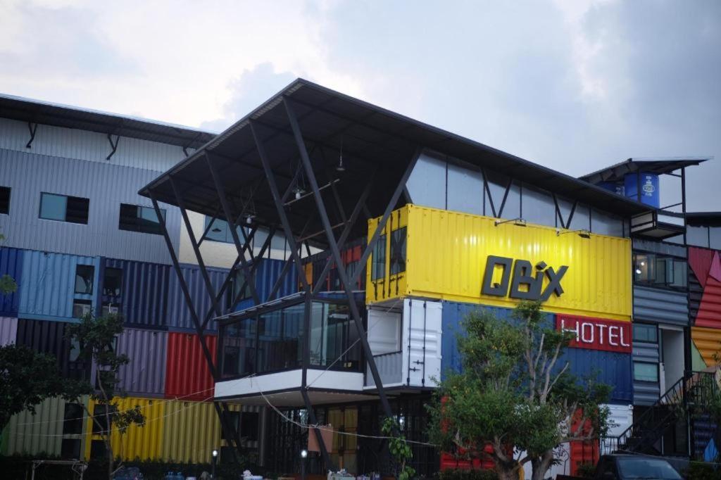Qbix Hotel Khon Kaen Ngoại thất bức ảnh