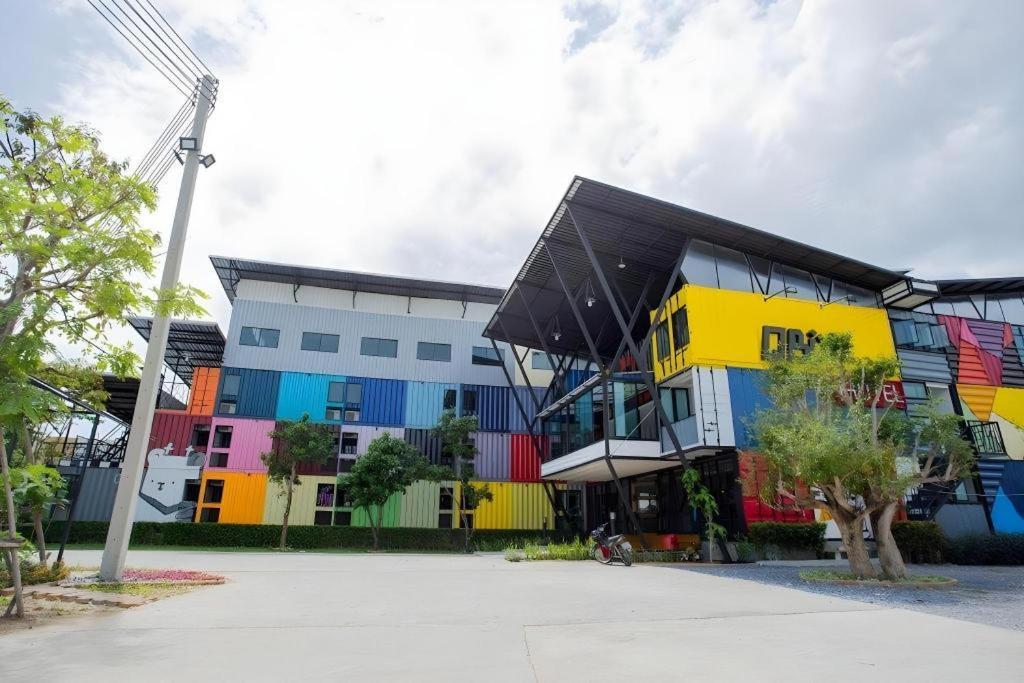 Qbix Hotel Khon Kaen Ngoại thất bức ảnh