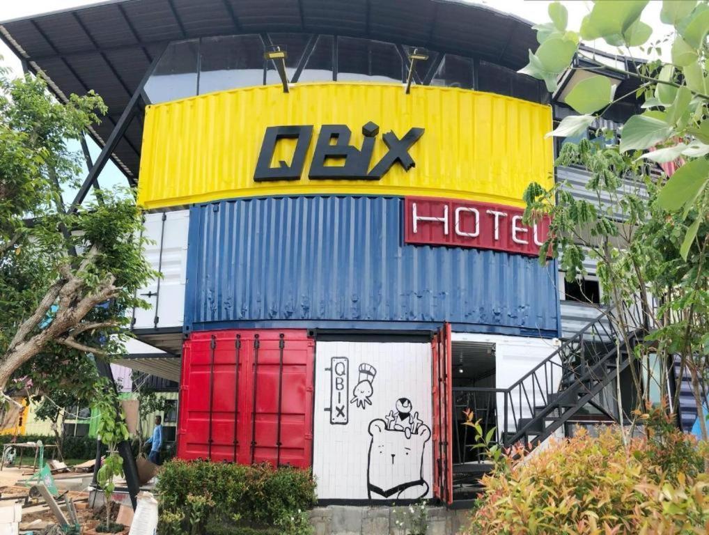 Qbix Hotel Khon Kaen Ngoại thất bức ảnh